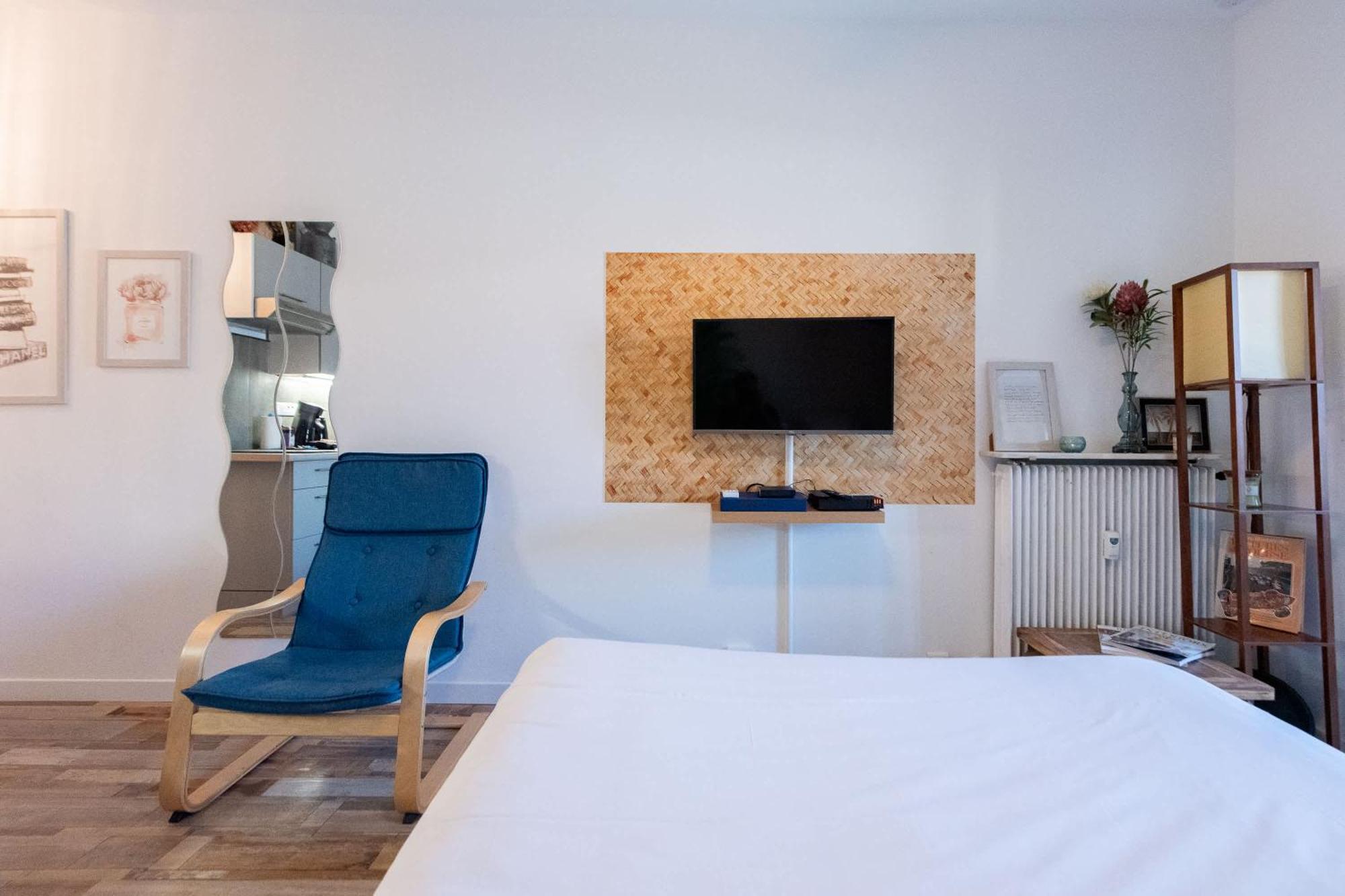 Le Festif Splendide Avec Loggia Au Carre D'or, Joie Speciale Pour Deux Cannes