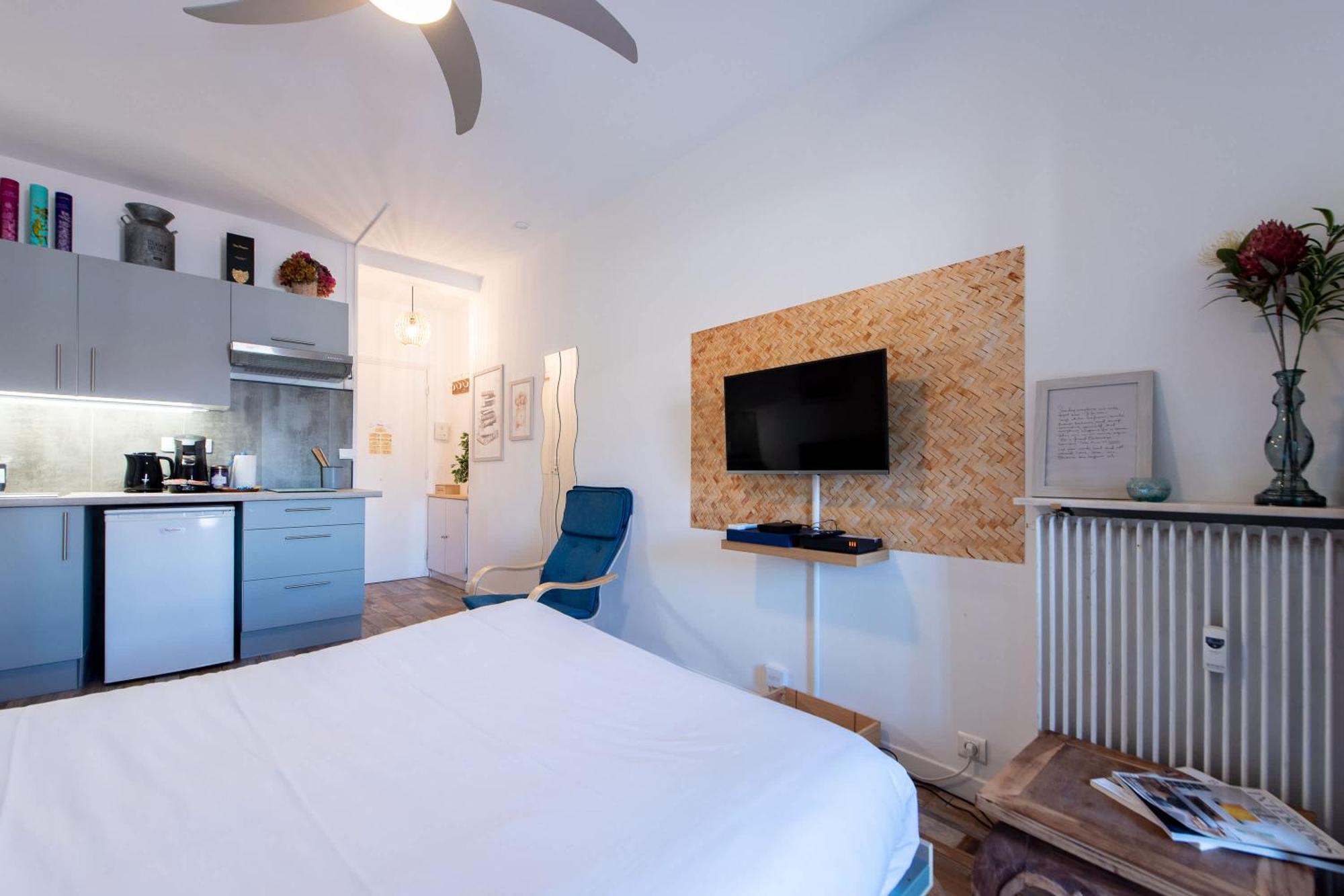 Le Festif Splendide Avec Loggia Au Carre D'or, Joie Speciale Pour Deux Appartement Cannes