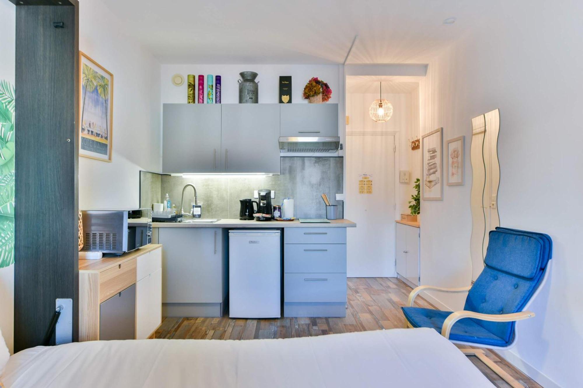 Appartement Le Festif Splendide Avec Loggia Au Carre D'or, Joie Speciale Pour Deux Cannes